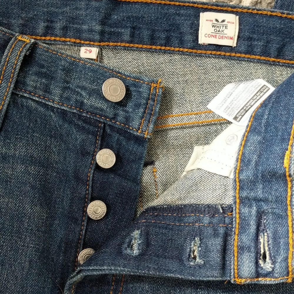 EUC Levi's white oak cone jeans - Picture 4 of 13